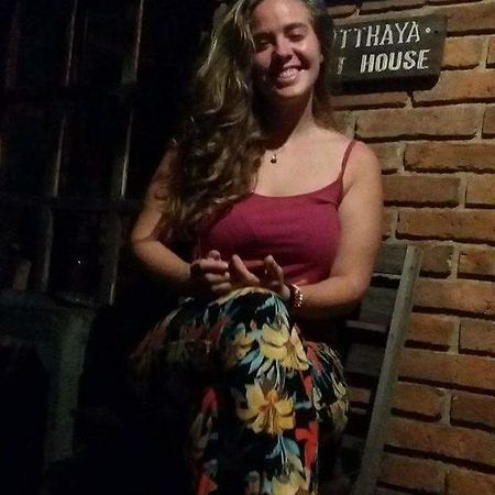 Brickhouse Ayutthaya Guesthouse Est 1986 Екстер'єр фото