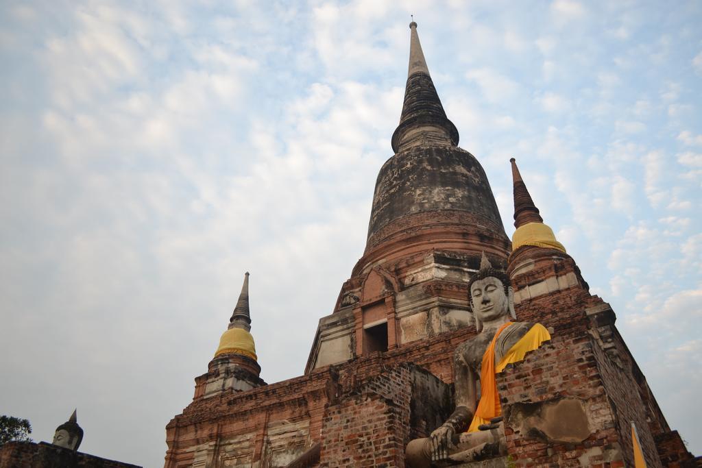 Brickhouse Ayutthaya Guesthouse Est 1986 Екстер'єр фото