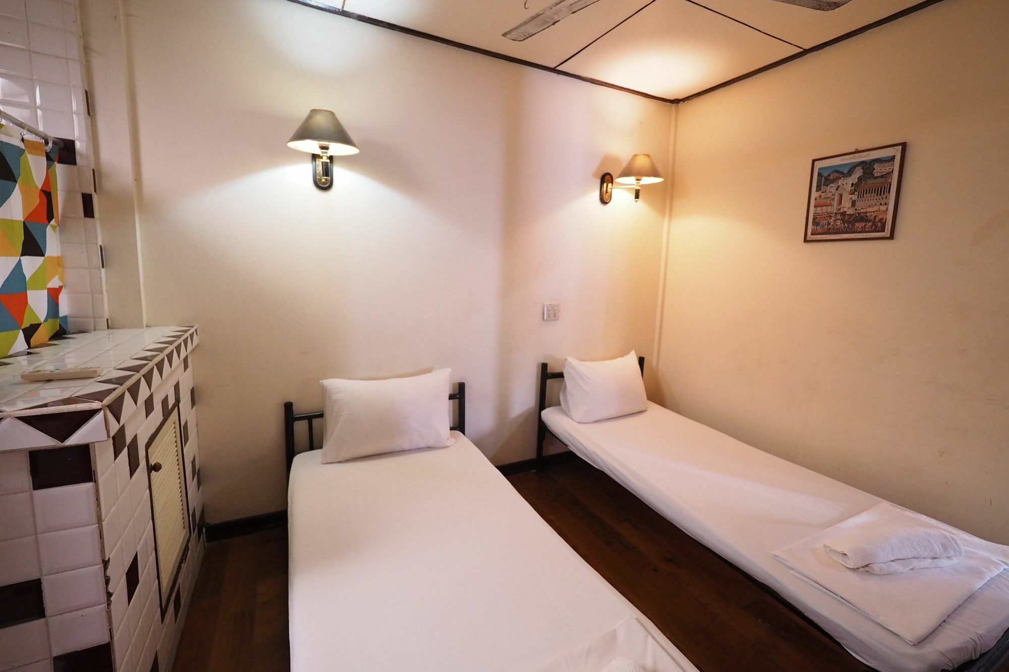 Brickhouse Ayutthaya Guesthouse Est 1986 Екстер'єр фото